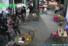 [新闻] 玉林一群“大哥”拿刀、棍打砸夜宵店，惊动湛江警方！